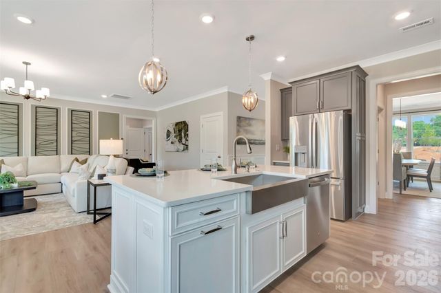 11200 Lochmere Road, Charlotte, NC 28278