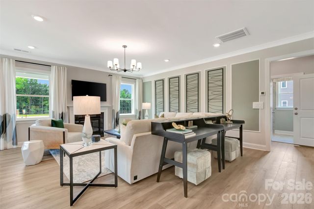 11200 Lochmere Road, Charlotte, NC 28278