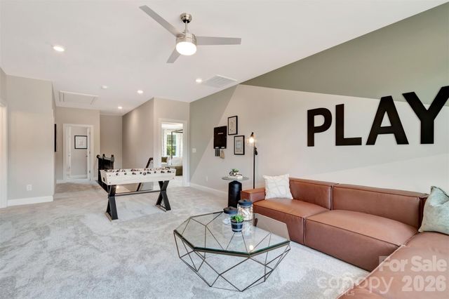 11200 Lochmere Road, Charlotte, NC 28278