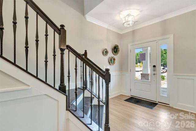 11200 Lochmere Road, Charlotte, NC 28278