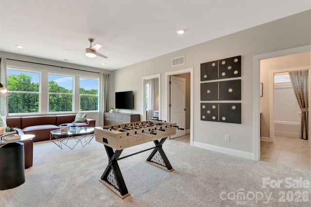 11200 Lochmere Road, Charlotte, NC 28278