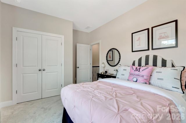 11200 Lochmere Road, Charlotte, NC 28278