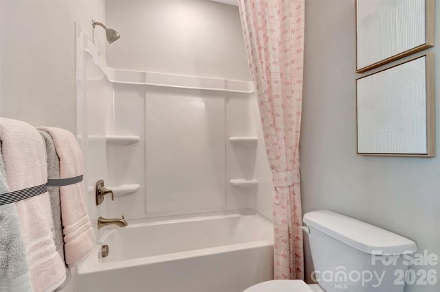 11200 Lochmere Road, Charlotte, NC 28278