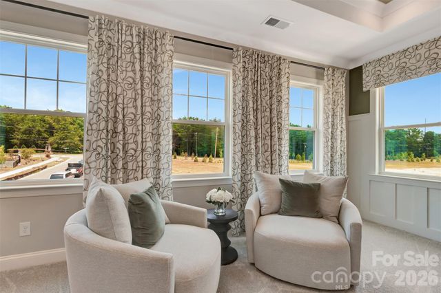 11200 Lochmere Road, Charlotte, NC 28278