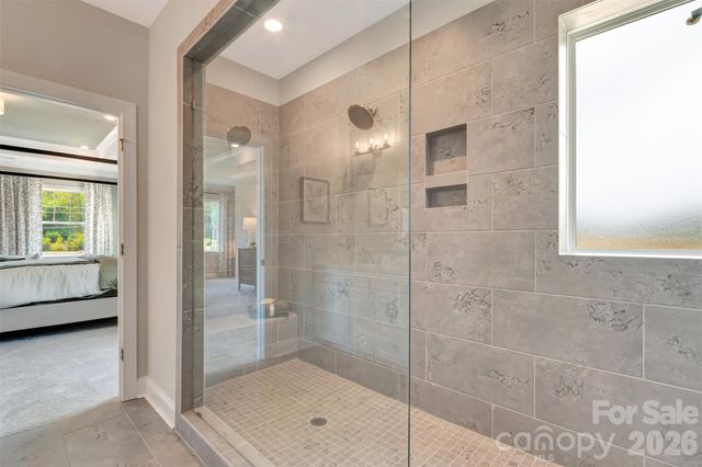 11200 Lochmere Road, Charlotte, NC 28278
