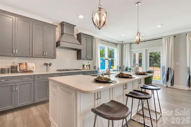11200 Lochmere Road, Charlotte, NC 28278