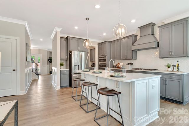 11200 Lochmere Road, Charlotte, NC 28278