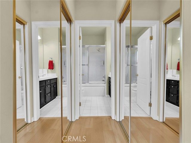 5242 Vesper 7, Sherman Oaks, CA 91411