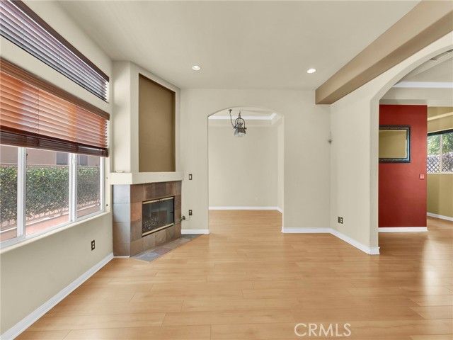 5242 Vesper 7, Sherman Oaks, CA 91411