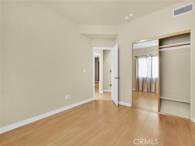 5242 Vesper 7, Sherman Oaks, CA 91411