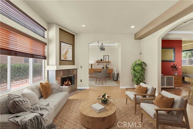 5242 Vesper 7, Sherman Oaks, CA 91411