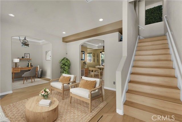 5242 Vesper 7, Sherman Oaks, CA 91411