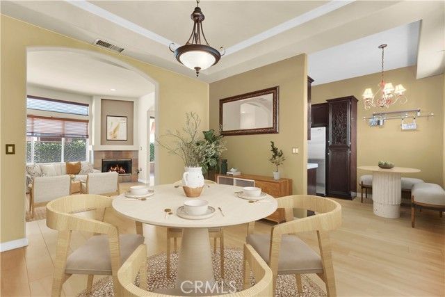 5242 Vesper 7, Sherman Oaks, CA 91411