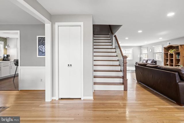 626 PENLLYN BLUE BELL PIKE, Blue Bell, PA 19422