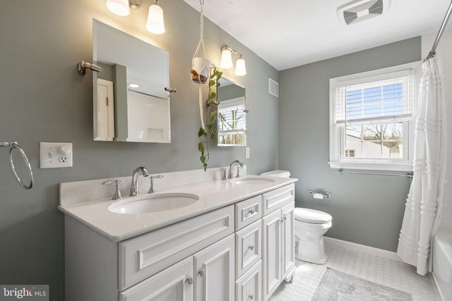 626 PENLLYN BLUE BELL PIKE, Blue Bell, PA 19422