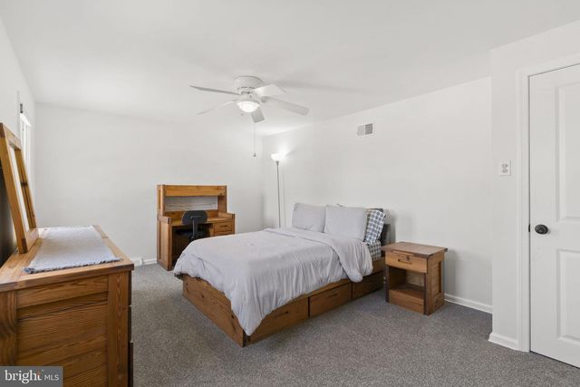 626 PENLLYN BLUE BELL PIKE, Blue Bell, PA 19422