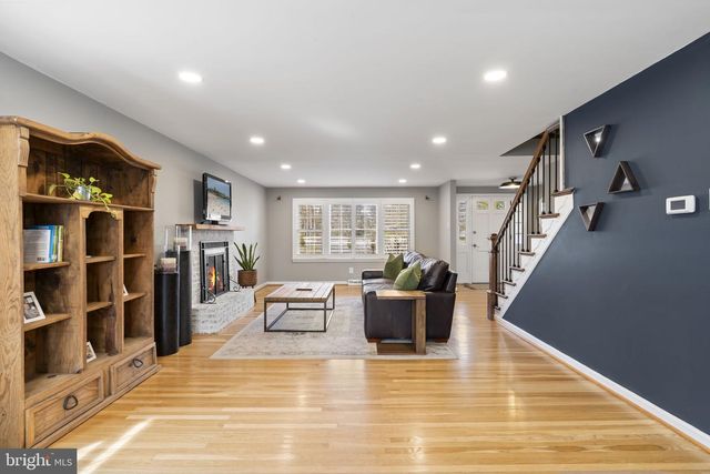 626 PENLLYN BLUE BELL PIKE, Blue Bell, PA 19422