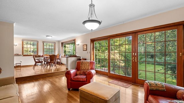 35 Lehn Springs Drive, Amherst, NY 14221