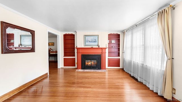 35 Lehn Springs Drive, Amherst, NY 14221