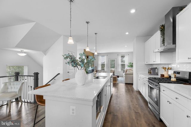 401 SNOWBERRY LN, Fredericksburg, VA 22405