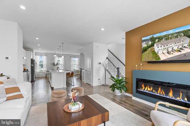 401 SNOWBERRY LN, Fredericksburg, VA 22405