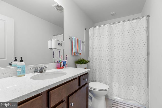 401 SNOWBERRY LN, Fredericksburg, VA 22405