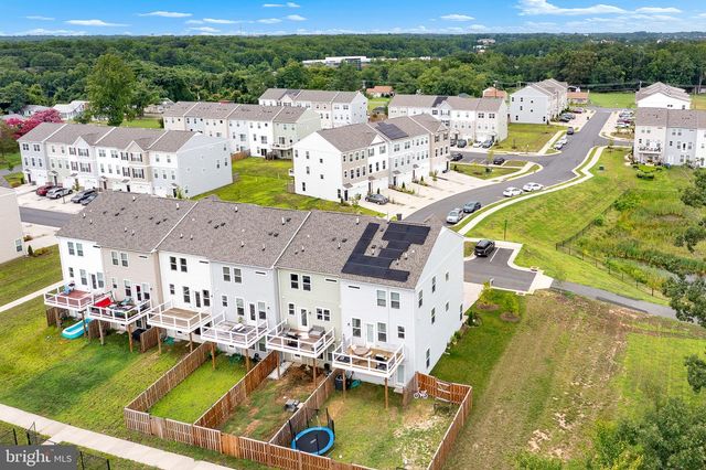 401 SNOWBERRY LN, Fredericksburg, VA 22405
