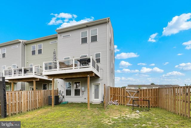 401 SNOWBERRY LN, Fredericksburg, VA 22405