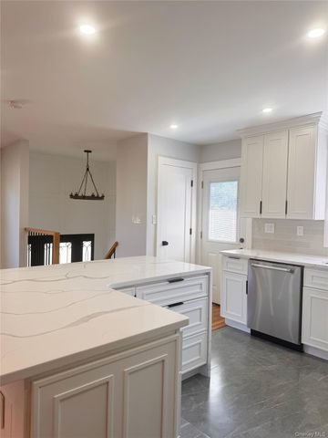 7330 244th Street, Little Neck, NY 11362