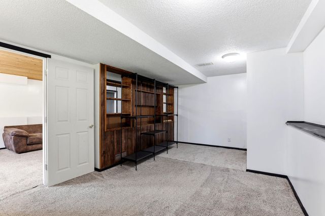 1344 Willow Lake Boulevard, Vadnais Heights, MN 55110