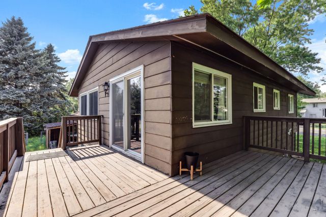1344 Willow Lake Boulevard, Vadnais Heights, MN 55110