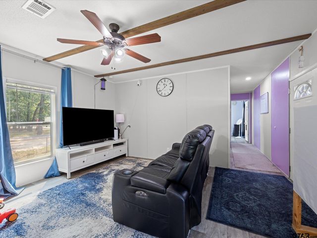 234 Red Robin Road, Gun Barrel City, TX 75156