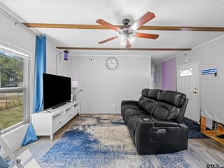 234 Red Robin Road, Gun Barrel City, TX 75156