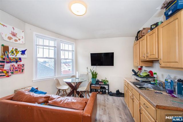 245 Lakeview Avenue 8, Clifton, NJ 07011