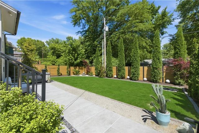 5347 Lamar Avenue, Mission, KS 66202