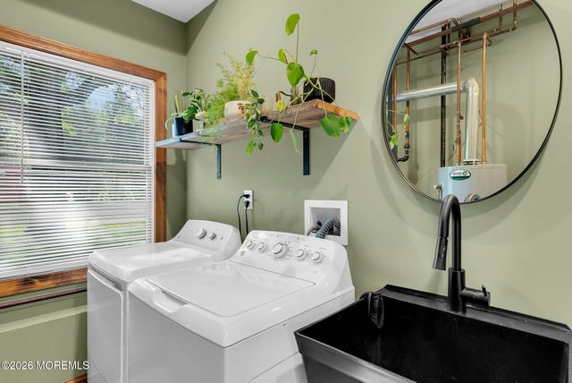 276 Sweetmans Lane, Millstone, NJ 08535