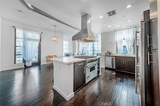 133 Promenade N 428, Long Beach, CA 90802