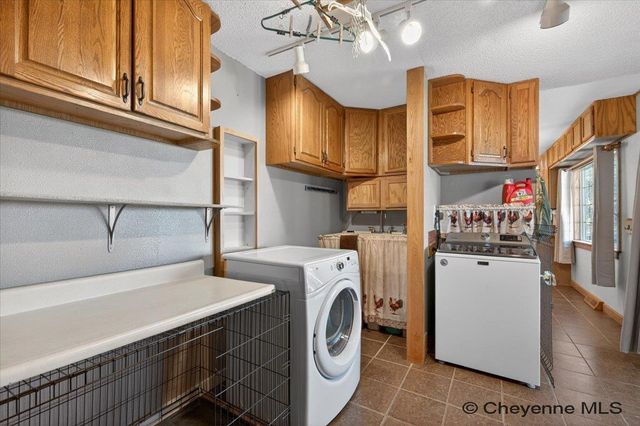 4203 EVERTON DR, Cheyenne, WY 82009