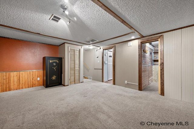 4203 EVERTON DR, Cheyenne, WY 82009