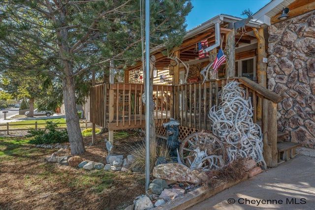4203 EVERTON DR, Cheyenne, WY 82009