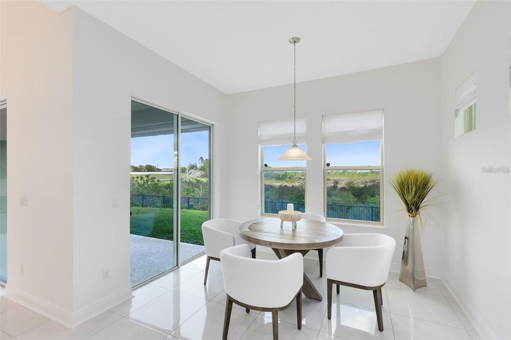 Image 22 of property listing at 1675 AMSEL FALLS PARK TERRACE, Winter Garden, FL 34787