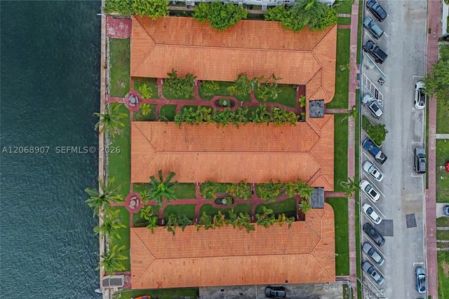 2170 Bay Dr 3-22, Miami Beach, FL 33141