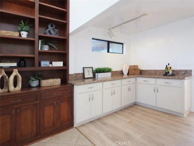 2105 W Paseo Del Mar, San Pedro, CA 90732