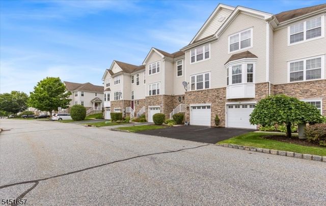 54 Indian Field Dr, Hardyston Twp., NJ 07419