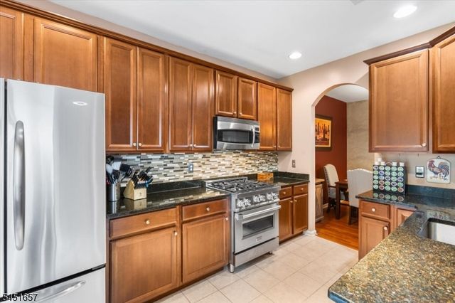 54 Indian Field Dr, Hardyston Twp., NJ 07419