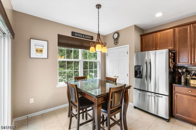 54 Indian Field Dr, Hardyston Twp., NJ 07419