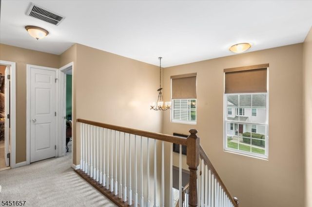 54 Indian Field Dr, Hardyston Twp., NJ 07419