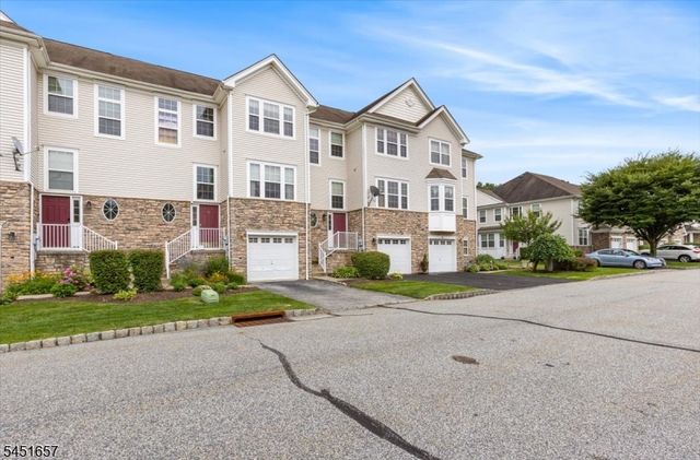 54 Indian Field Dr, Hardyston Twp., NJ 07419