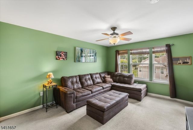 54 Indian Field Dr, Hardyston Twp., NJ 07419