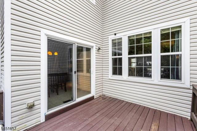 54 Indian Field Dr, Hardyston Twp., NJ 07419